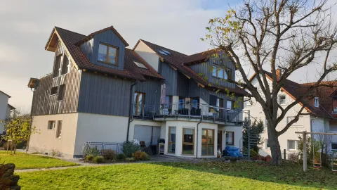 Nachbarschaftliches Wohnen, 4,5 Zimmer in 3-Fam.-Haus