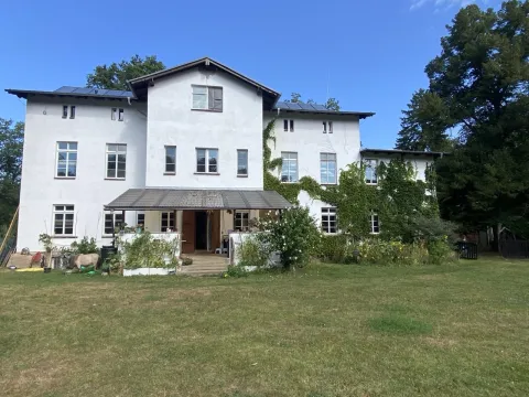 Mitwohnen und Mitgestalten- Mieter gesucht für Wohnung in Wohngemeinschaft