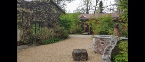 Gemeinsam ein Seminarzentrum leiten & vor Ort wohnen (für Familien mit Kindern)