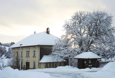 Hausgemeinschaft Alte Schule Niedergebisbach