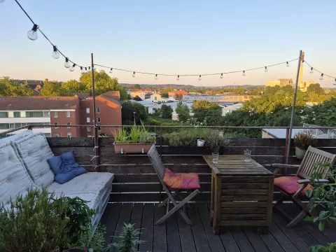 Vierer WG in Flingern Nord sucht zwei Gleichgesinnte