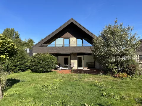 Berufstätigen-WG-Haus mit Garten
