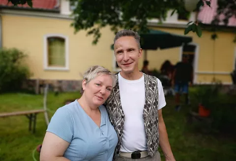 Mitbewohner/in gesucht für Lebensgemeinschaft auf dem Brigittenhof Mitbewohner/in gesucht für Lebensgemeinschaft auf dem Brigittenhof