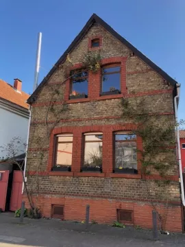 Kleine Hausgemeinschaft 3-er Menschen zw. 50 & 60  im schönen Mainz Gonsenheim