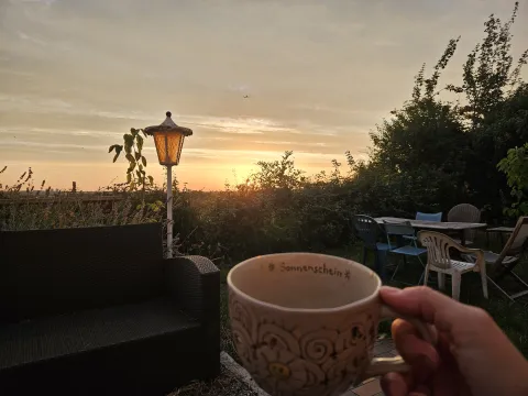 Gemeinschaftsleben mit Garten und Rheinblick