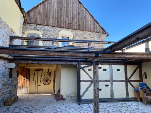 Vitales Leben im Gutshof Mühlbach