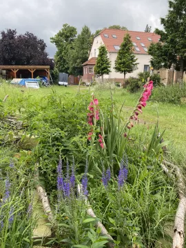 Leben in Mehrgeneration Gemeinschaft Bauernhof Herzenshof e.G.