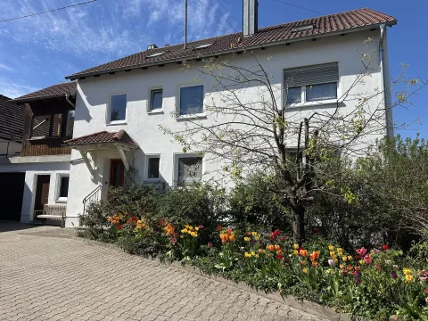 Ehemaliger kleiner Bauernhof mit viel Potential zum Verkauf