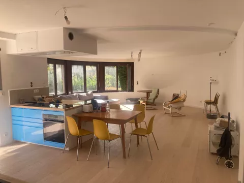 Eco-coliving in 7-Schlafzimmer Stadthaus mit Riesen Garten