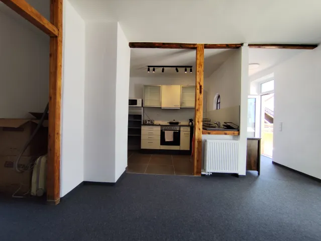 Die fast fertige Küche in Wohnung 4
