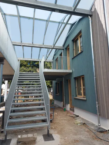 Die Treppe zur WG ins 1. OG