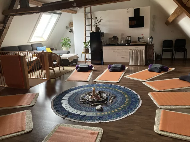 Loft/Seminarraum inkl. Matten etc. für 11 Personen